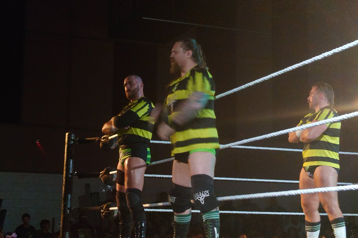 JeffReidUP's tweet image. #NXTTampa Main Event time, and @WesLee_WWE still doesn't appear to have a tag team partner...until HIS music hits. #GBOT