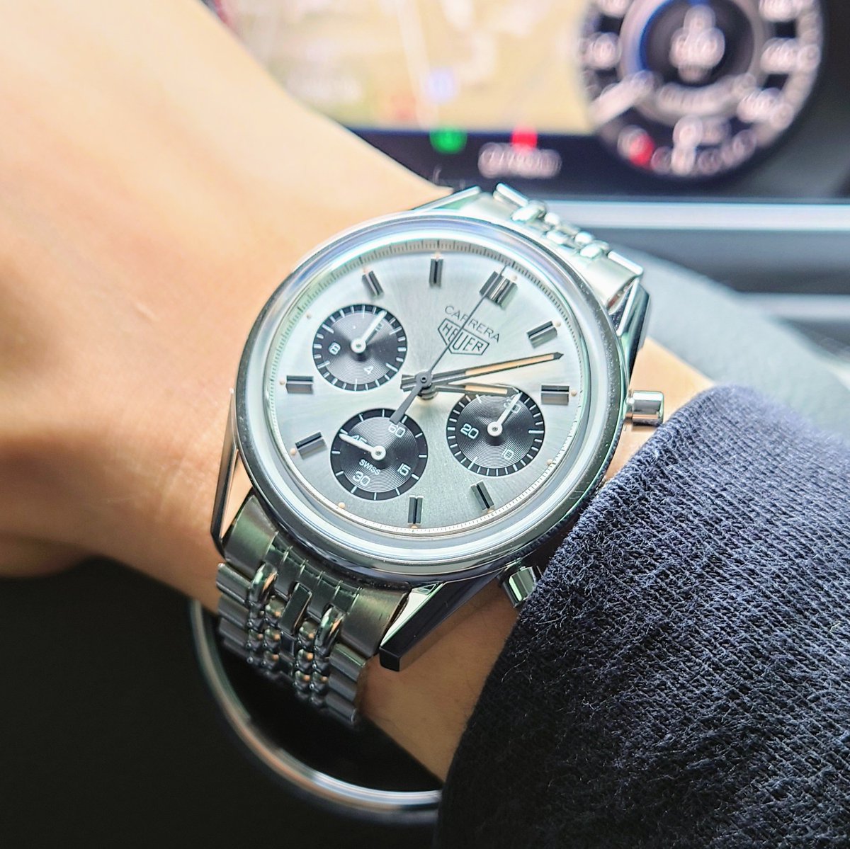 TowaFlowers's tweet image. 雨が止んだので今のうちに買い出しへ行きます✨#Heuer #tagheuer #タグホイヤー