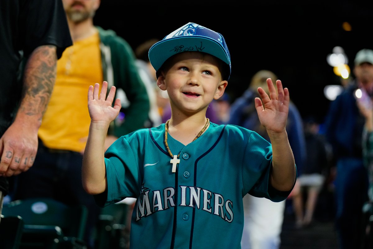 Mariners's tweet photo. Y'all outdid yourselves tonight! 👏 https://t.co/Faj0EZR5mE