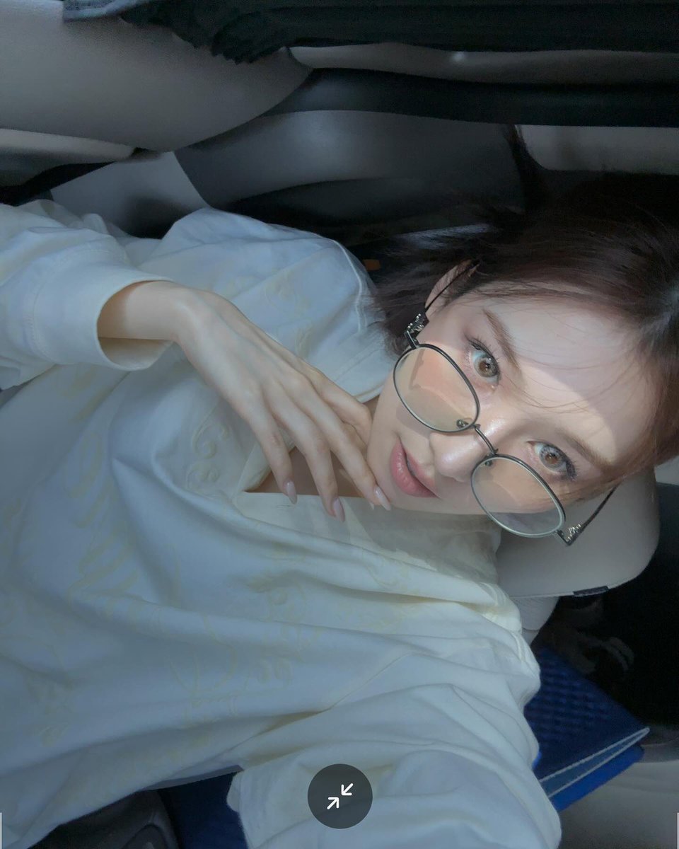 SANABESTGlRL's tweet photo. sana instagram update https://t.co/lK4chV11HR__sana https://t.co/5KPA1m2NoL