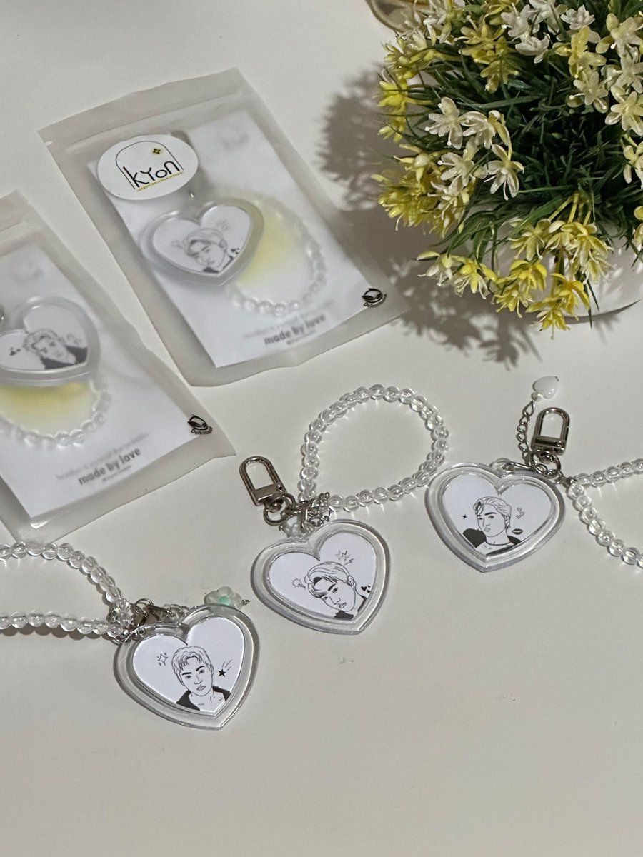 viy_naa's tweet photo. Baekhyun lonsdaleite concert in Jakarta
Hi exol aku open po keychain baekhyun & jepitan selada baekhyun✨
Bisa COD ya guys🤗
COD ON ICE BSD
💸 Keychain: 25K
💸 Jepitan: 20k
✅Price Inc. Pack & freebies
Order? Dm☺
#Baekhyun #Lonsdaleit #Selada #Jepitan #keychain #jakarta #Exo https://t.co/XIDFJuEUeV