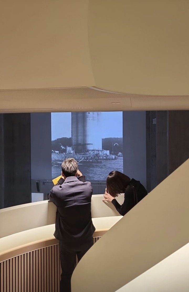 BTOBMelody95's tweet image. พี่แมท หนูยินดีกับพี่แมทมากๆเลยนะ
ในที่พี่มีความรักที่ดีงาม จากนี้หวังว่า
ทุกคนจะเห็นว่าพี่น่ารัก จริงใจ เหมือน
ที่หนูเห็นพี่ตลอดมานะ ร้องไห้ตอนเห็น
คลิปในที่สุดพี่หนูก็มีวันนี้ #แมทภีรนีย์
โคตรรักพี่เลย พี่เจอคนดีๆมาดูแลแล้ว
รักที่มั่นคงด้วย 💜💙 พี่หนูจะเป็นเจ้าสาวแล้ว