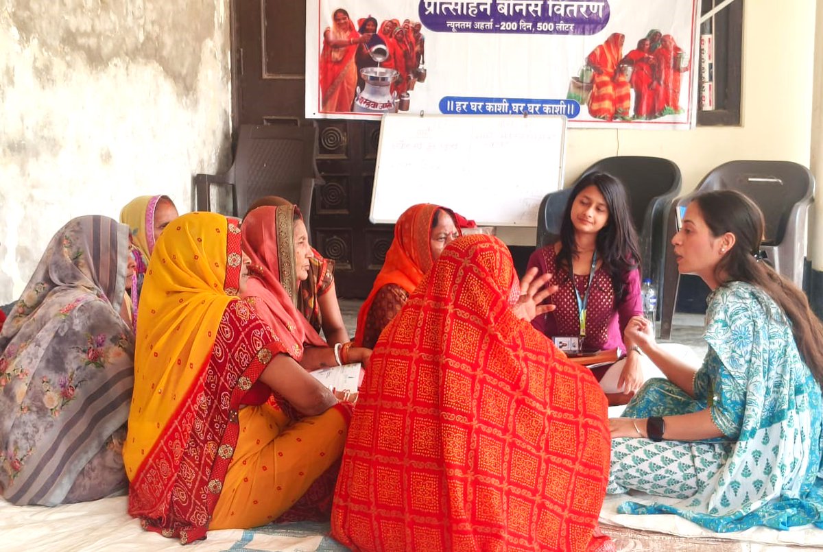 KasheeMilk's tweet photo. On this #WorldMilkDay, come together to #honor &amp; #celebrate the incredible contributions of #women in the dairying. 
To recognize their hard work, @KasheeMilk paid bonuses of #Rs.1.3 Cr to its women members. 

Let's raise the toast for them! 🥛 https://t.co/XkV6Fl5pSK