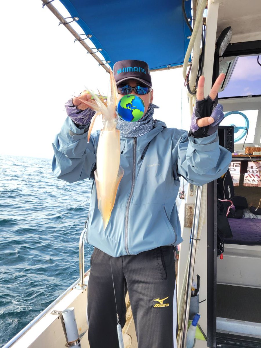 HARU44532044's tweet photo. 今日は苦手な長潮だったけど、魚の活性は良かった😁🍀

念願叶ったイサキ🎵 https://t.co/drgJnOwCVv