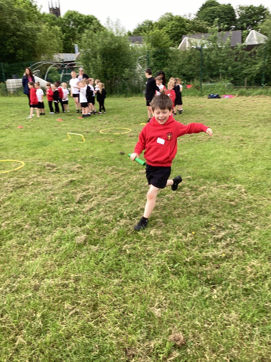 HorwichParishCE's tweet image. A super sports day for Reception this morning 🤩#HPYR