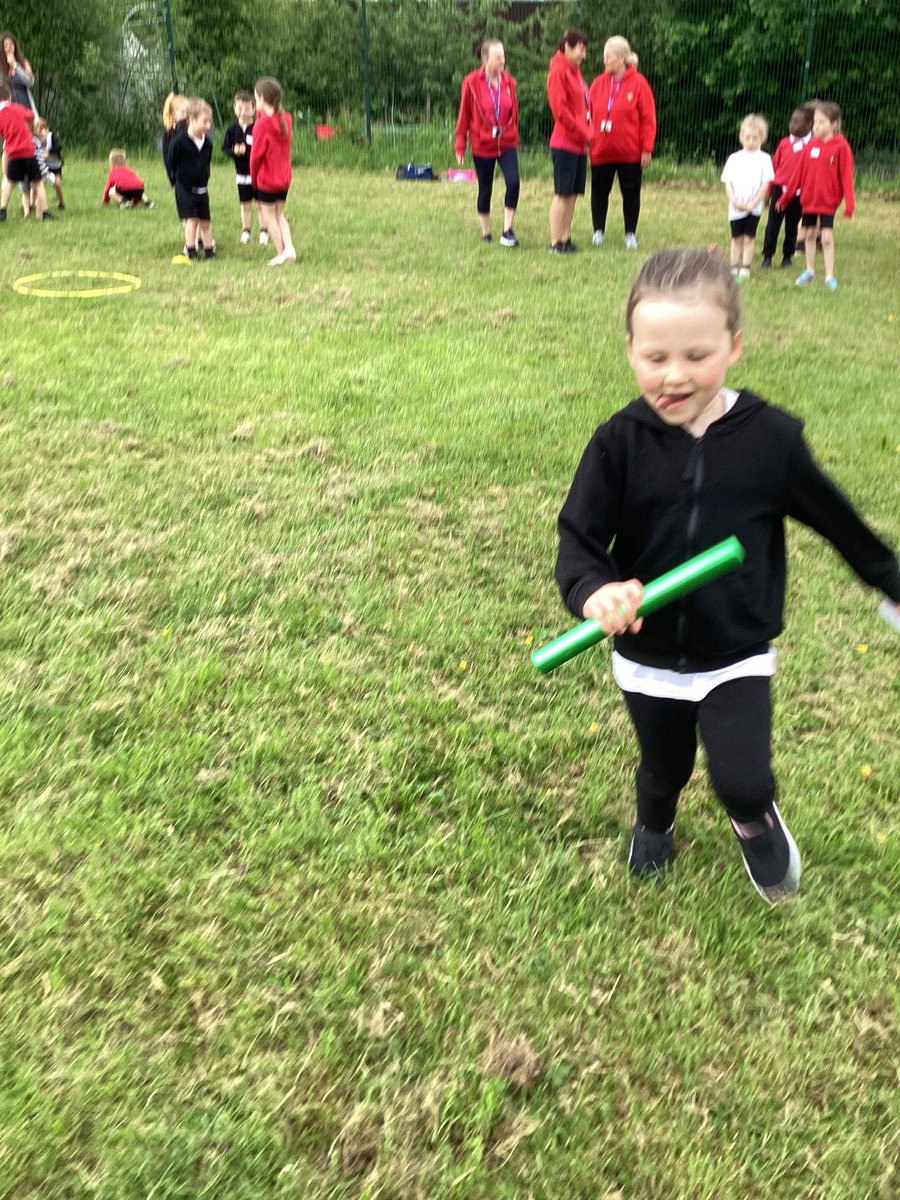 HorwichParishCE's tweet image. A super sports day for Reception this morning 🤩#HPYR