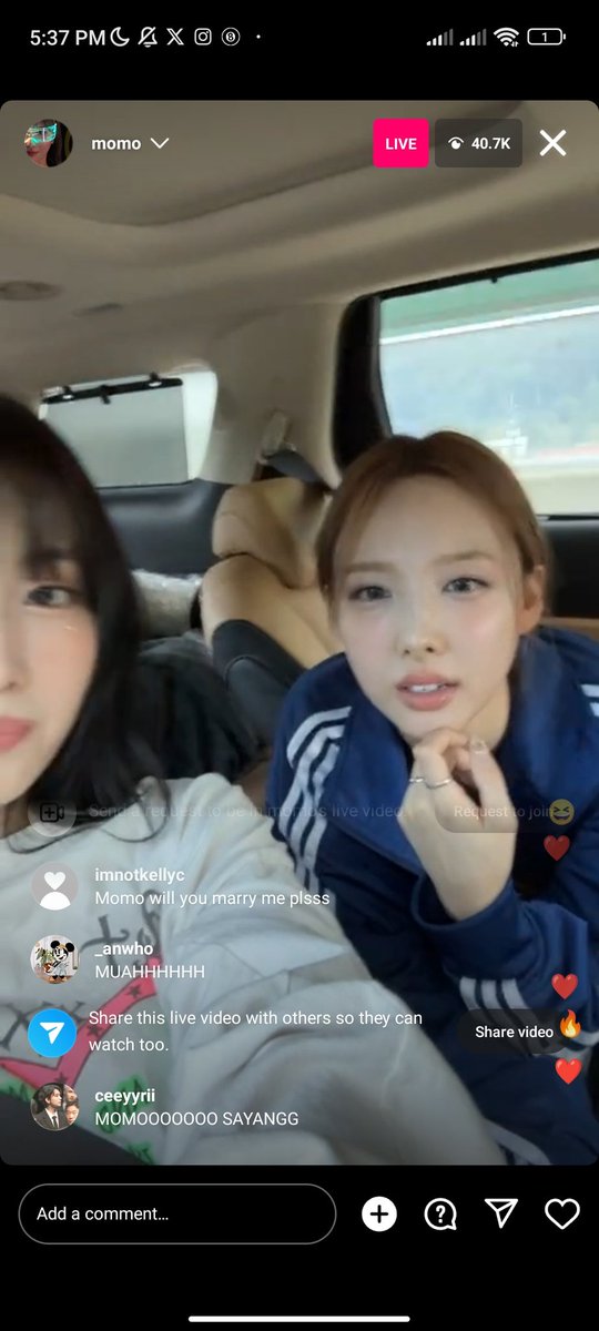 🚨 #NAYEON & #MOMO is currently live on Instagram! 🩵