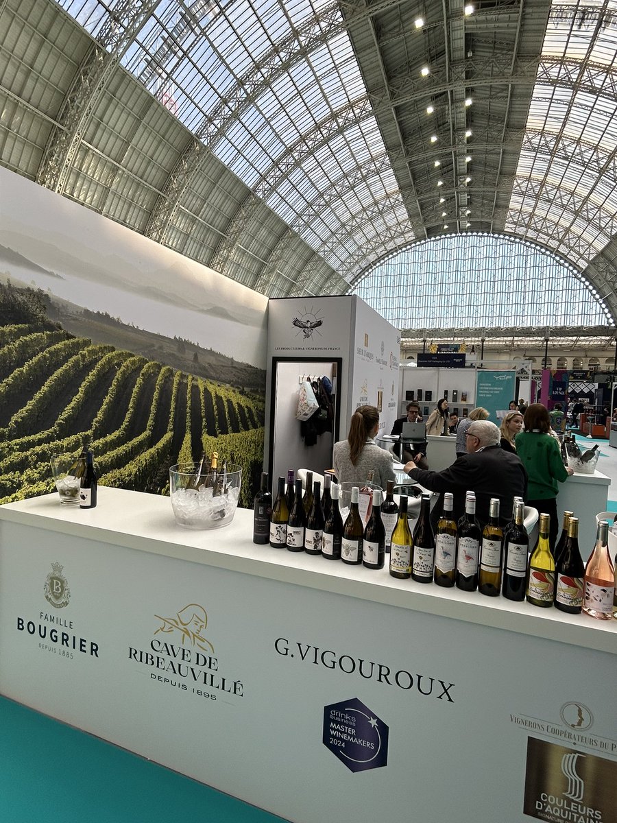 DavidJaegle's tweet photo. 2024’s London Wine Fair, of course Alsace premium wines of Cave de Ribeauvillé as exhibitor will be enjoyed.
Come and taste north G45.
Cheers 🥂 @VigneronsFrance https://t.co/aEmVpNYmve