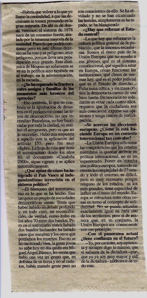 Efectivamente, blanquear terroristas no es propio de demócratas ni de gente decente. Nunca hubo dos bandos; estaban quienes defendían la democracia y quienes querían destruirla. Unos ponían las balas y otros la nuca. Los q ponían las balas han hecho presidente a Sánchez. Memoria.