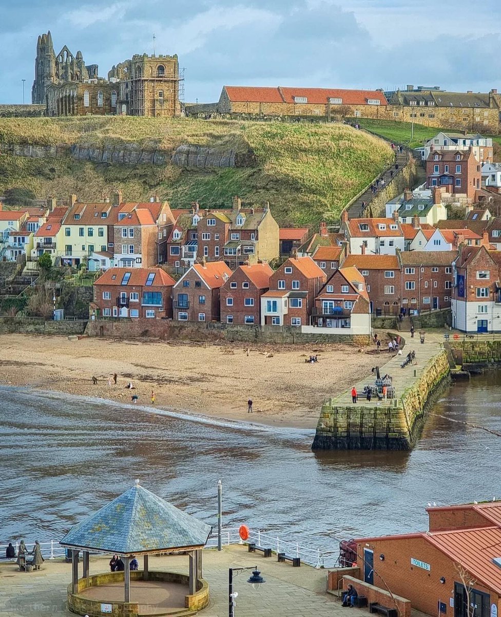 Win a luxury 3 night break in Whitby. To enter simply like, RT and comment Whitby. For further details and an extra chance to win simply visit secretyorkshire.co.uk/whitby-comp