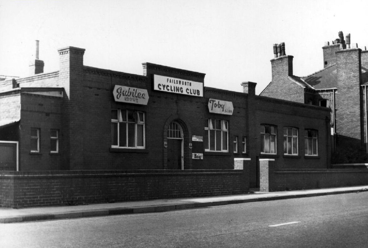 Failsworth Cycling Club, Oldham Rd, 1970. Situated close to the Wheatsheaf Inn.