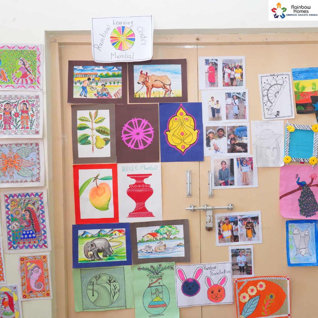 rainbowhomesin's tweet photo. Expressing creativity through vibrant colors and imaginative designs! π¨ποΈ Our homes are lively because of our young ones' talents and their incredible art.
#Art #RainbowHomesProgram π https://t.co/gdNd2nU77a