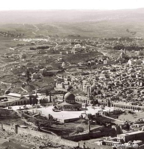 Gerusalemme, 1920
Presto tornerà ad essere una città di pace e convivenza. 
Presto il sionismo sarà una macchia nei libri di storia