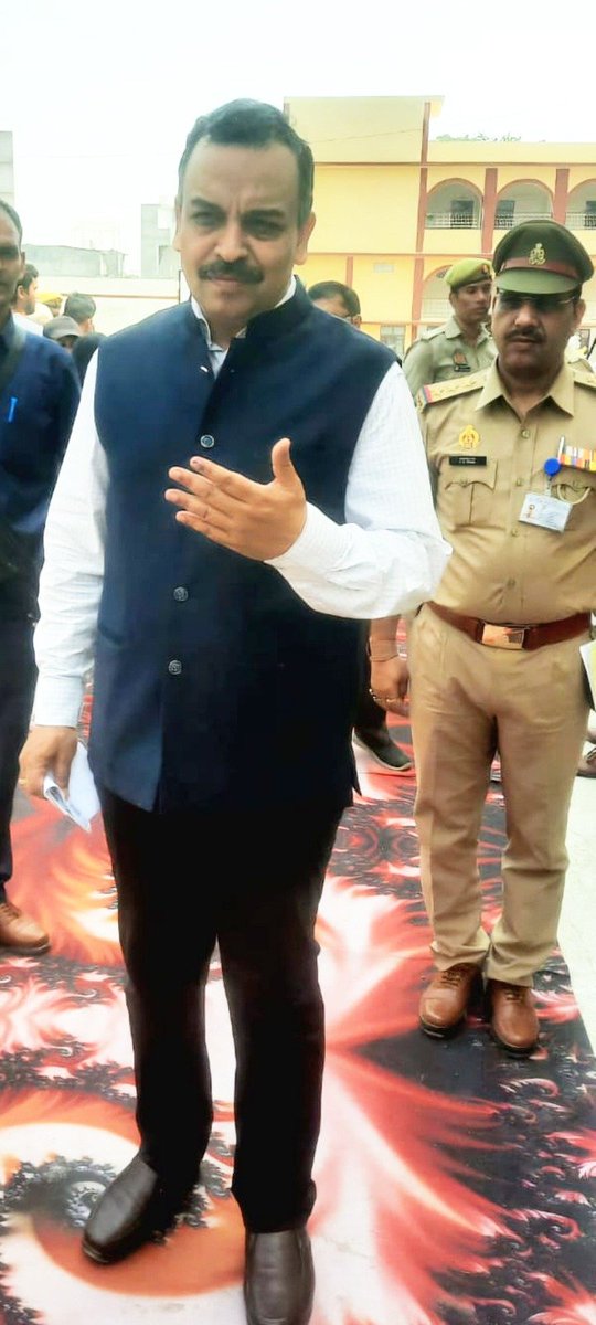 ADG L&O UP, Sri Amitabh Yash, actively participated in the electoral process in Lucknow today. He advocated for robust voter engagement, emphasizing that extensive security measures are in place statewide to ensure that citizens can cast their ballots in a secure environment.