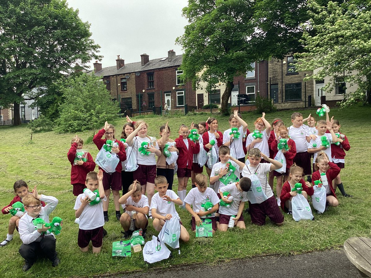 St Matthew's Primary (@stmattsll) on Twitter photo Today is Year 5βs final session with <a href="/SaleSharksRugby/">Sale Sharks π¦</a> and we got a bag of goodies to take home! π Today is Year 5βs final session with <a href="/SaleSharksRugby/">Sale Sharks π¦</a> and we got a bag of goodies to take home! π