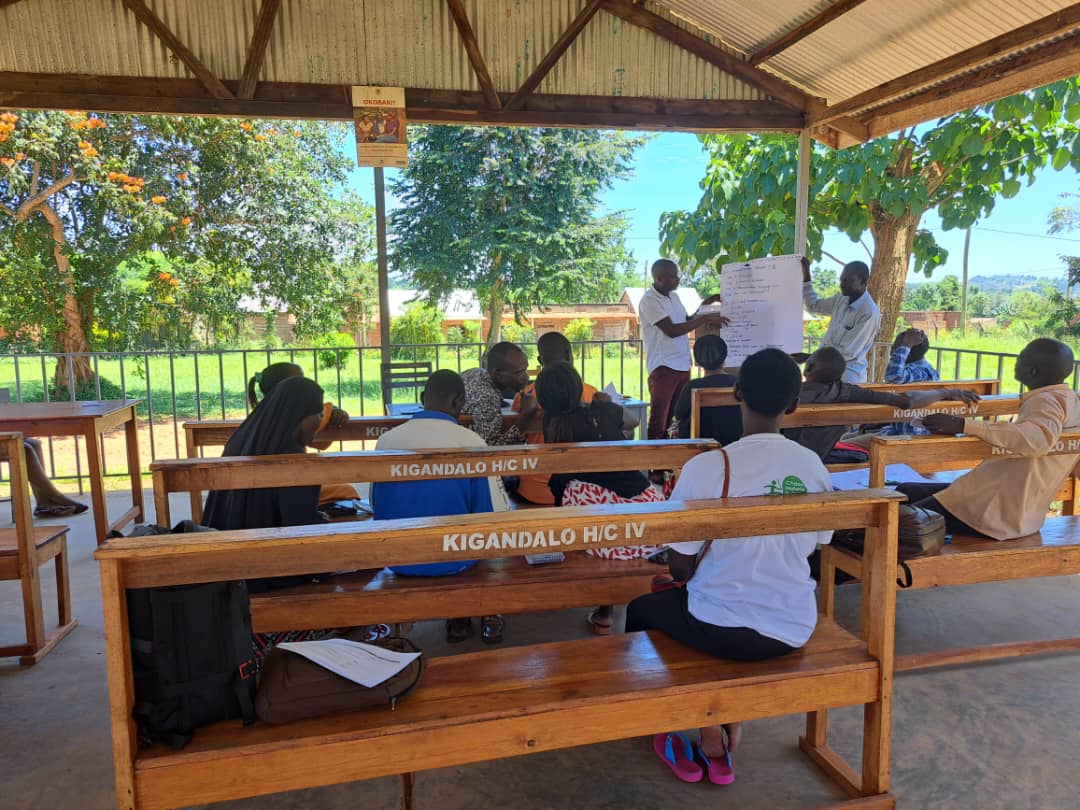 WI-HER's iDARE methodology can be used across sectors and is often used to address #HealthSeeking behaviors. In Uganda, USAID SBCA leveraged iDARE and worked with #CommunityInfluencers to improve TB case identification: bit.ly/3V6T0Ei
#LocallyLedChange #BehaviorChange
