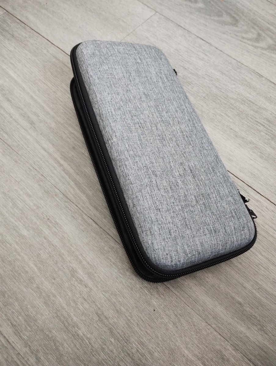 Found the best case to protect and carry my <a href="/ikalogic/">Ikalogic</a> SP209 logic analyzer: a very low cost Nintendo switch carry case 😊