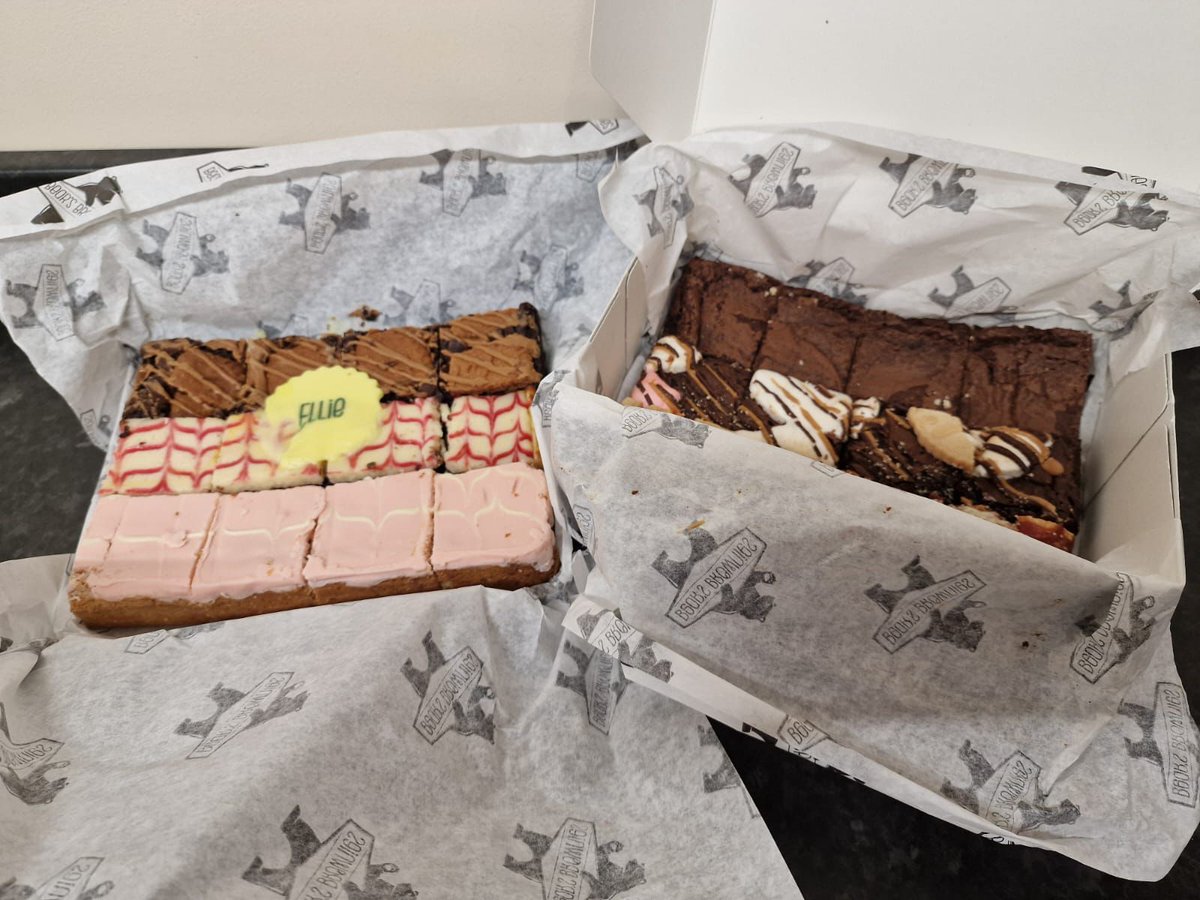AnybookLtd's tweet photo. Our Sales+Dispatch Manager, Ellie, has officially worked at Anybook for 15 years. Ellie works extremely hard and we thought she deserved a sweet treat! 
Thank you, Ellie! 🥰 https://t.co/qXP4ZefPp2