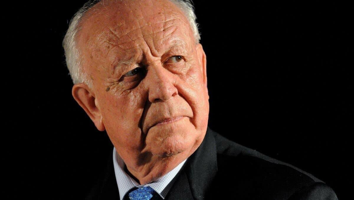 npagnol's tweet photo. C’est un pan de l’histoire de Marseille qui s’en est allé, le dernier témoin d’une Provence traditionnelle et florissante.
Vous avez cher Jean-Claude toute votre place au panthéon des grands Marseillais. https://t.co/rLOGmvMPzX