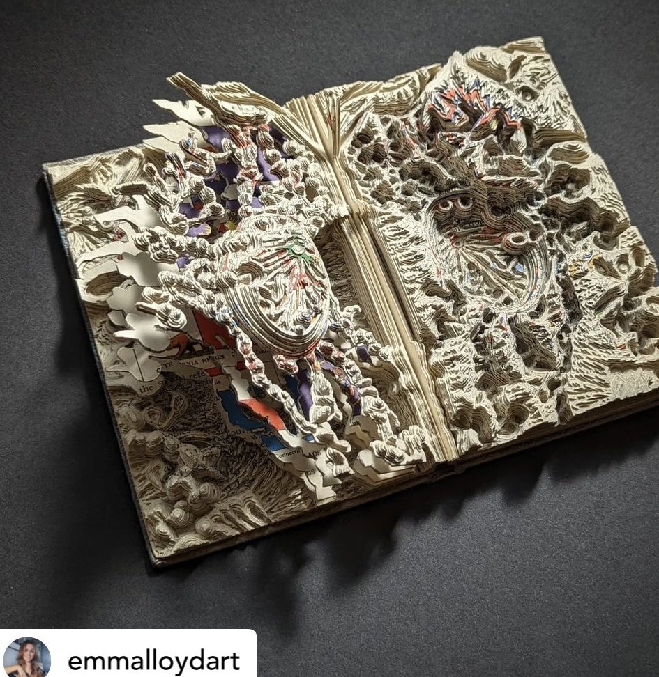 The <a href="/ComeSeeCommeCa/">Comme Ca Art</a> X <a href="/awol_studios/">AWOL Studios</a> Open Call exhibition kicked off this weekend. Totally chuffed to have been given the Highly Commended award. <a href="/Emmalloydart/">Emma Lloyd</a> was the exhibition  winner… and so deserved!