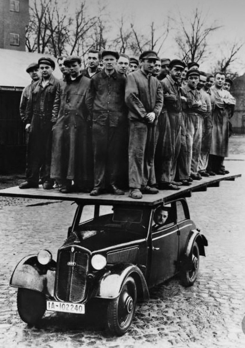 Mike regretted saying he was going to recreate the “Jolly Boys Outing” from Only Fools and Horses, as he didn’t have a licence to drive a coach - have a great Monday everyone… #eastend #humour #ofah #OnlyFoolsAndHorses