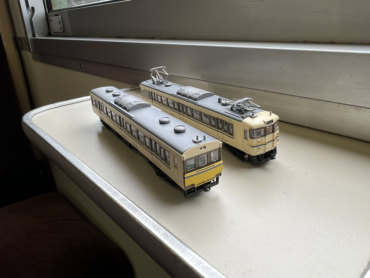 113系5300番台 書かれている通り連続戸袋窓で変だし先頭車改造で持っ