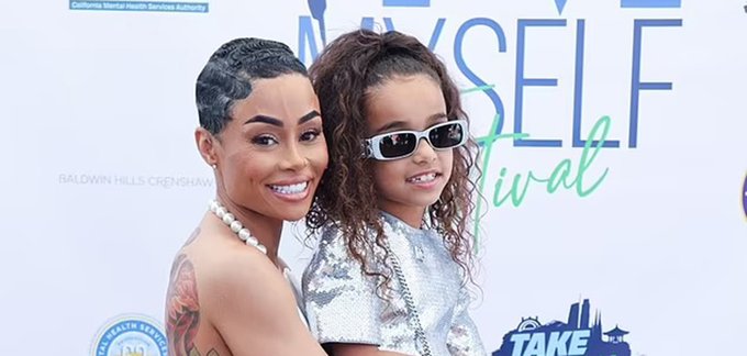 Blac Chyna Accepts Transformation Award in LA with Children Dream Kardashian and King Cairo