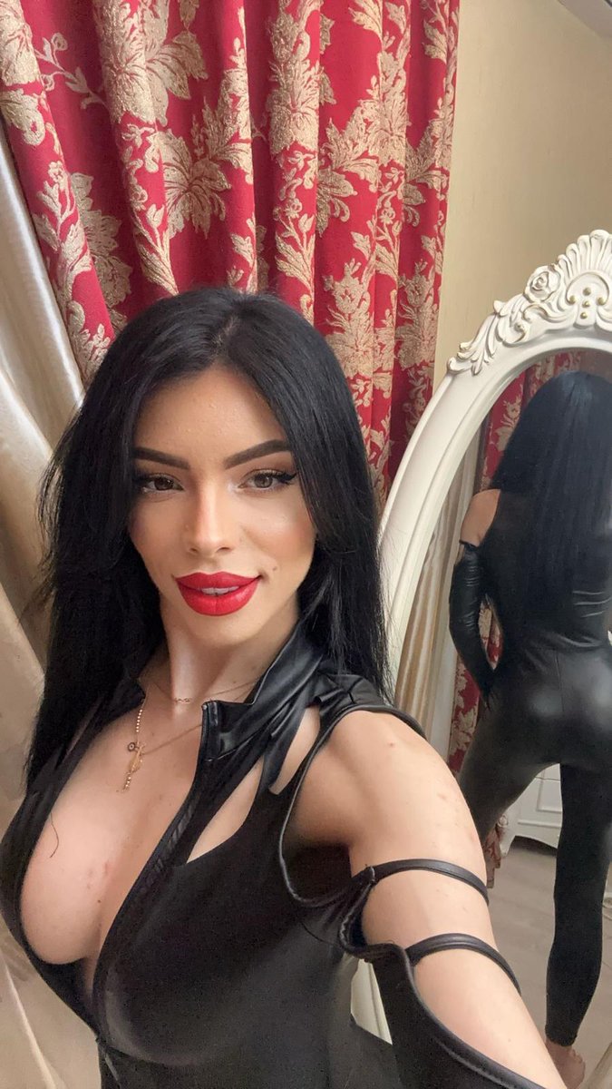 nikkirushX's tweet photo. Catch me #online and make your dreams come true❗🧜♀️
➡️https://t.co/GhKyDiyp7V 💦
@camcontacts
#sexygirl #camcontacts #ccmodel #cambabe #LaraDivine #monday #redlipd #leather #onlinenow https://t.co/U51VrYStc9