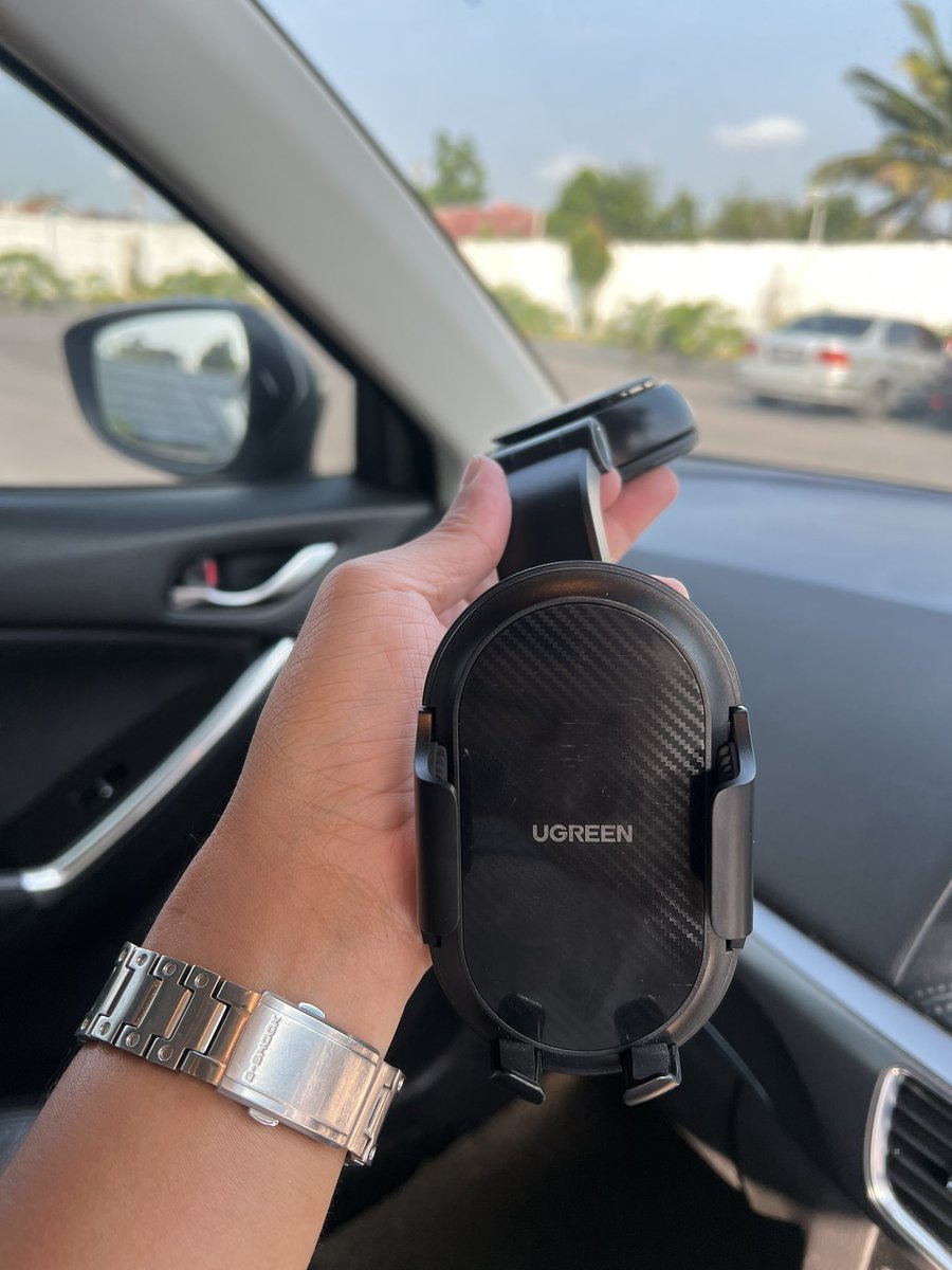 Ada rekomendasi phone holder untuk di mobil yang mantep gak? Gue pakai Baseus sama Ugreen pada copot melulu ahelah.