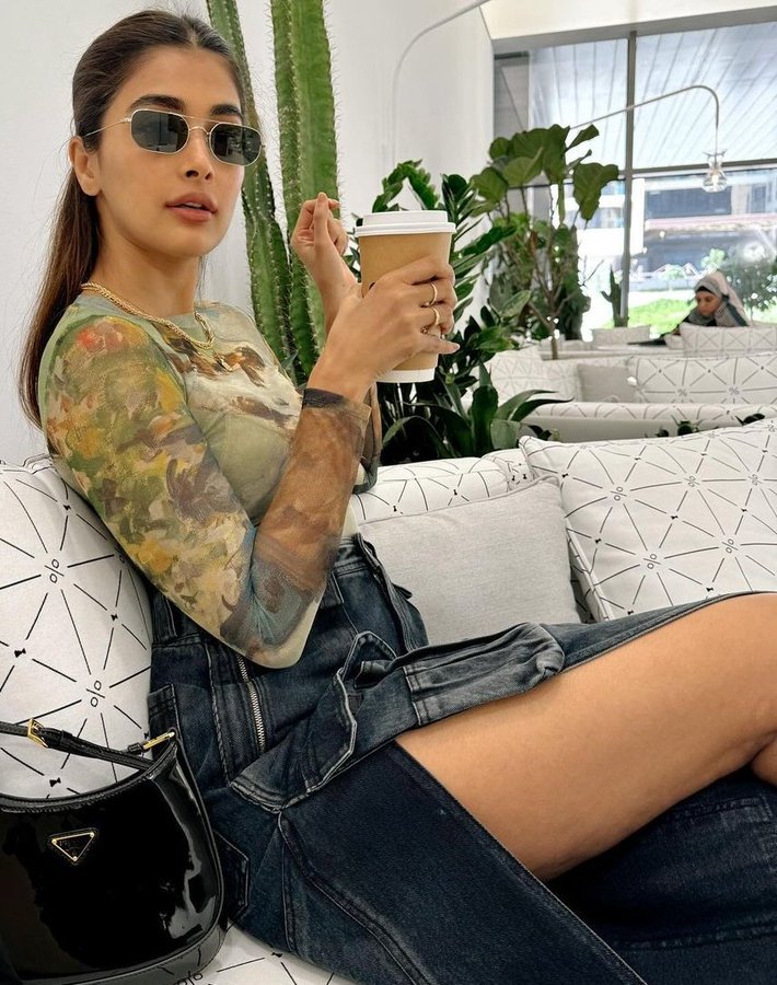 GOADVVcawAA-u7x?format=jpg&name=900x900