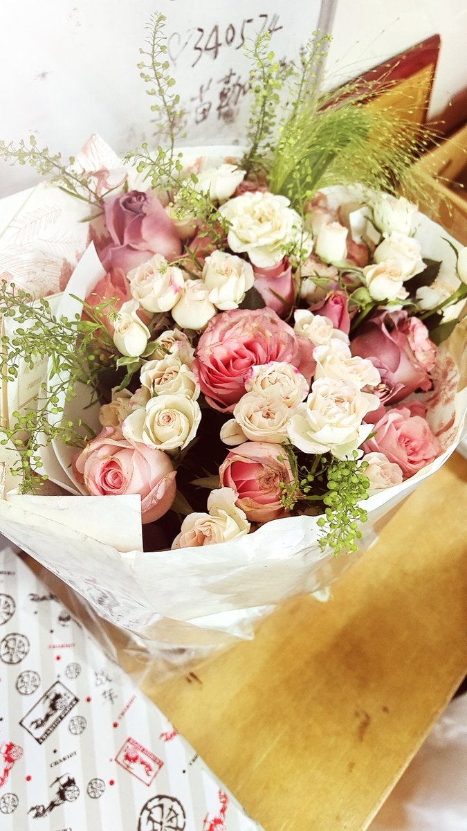 能收到花，心情总是好的😄😄