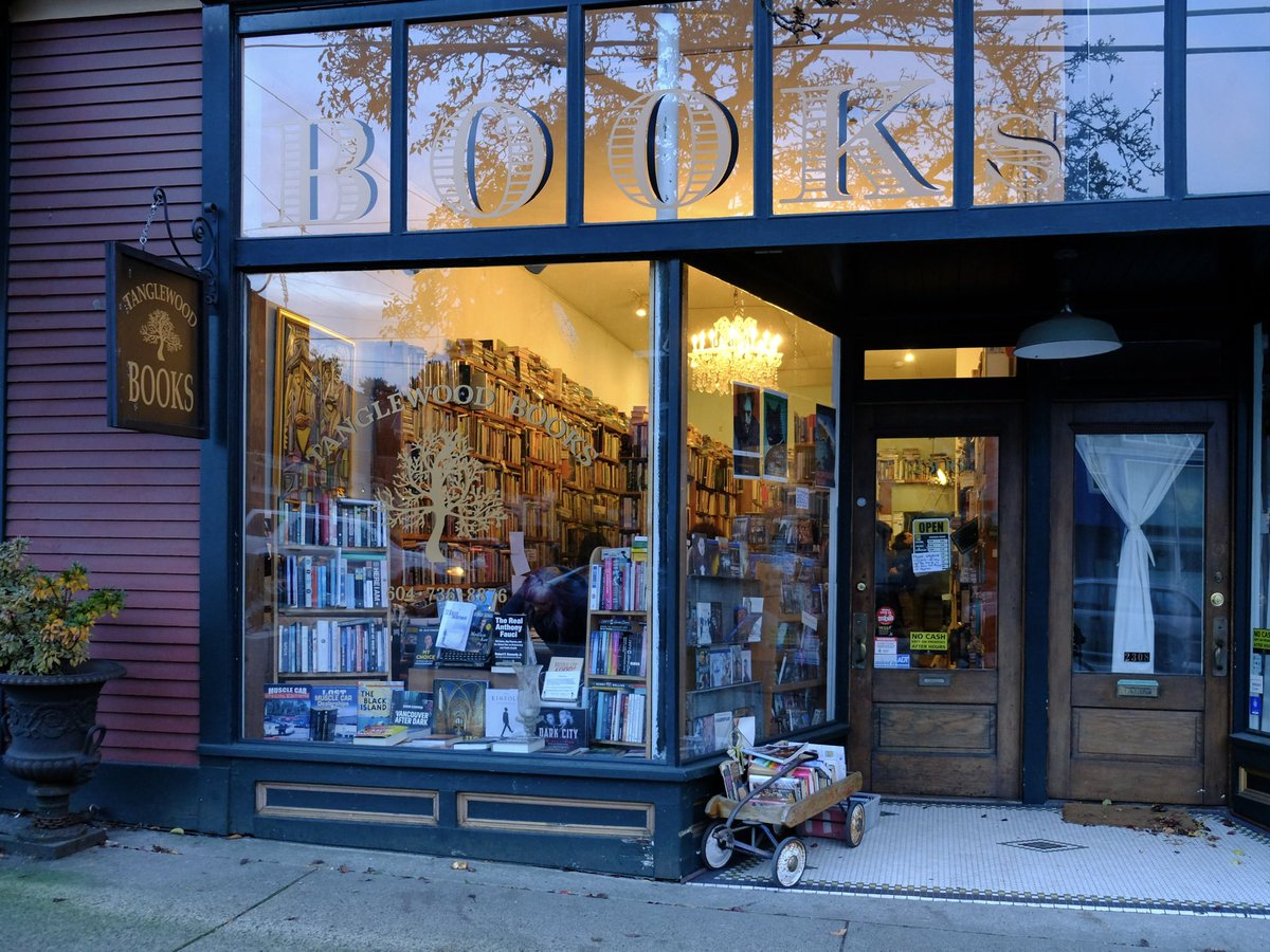 Will2PhotoWell's tweet photo. #AlphabetChallenge #WeekT
‘T’ is for ‘Tanglewood Books’
Kitsilano District
Vancouver, BC https://t.co/Rae5xA9K4S