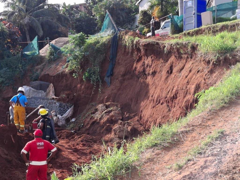 KWAZULU-NATAL PREMIER NOMUSA DUBE-NCUBE SENDS CONDOLENCES TO FAMILIES OF WORKERS WHO PERISHED DURING THE TRAGIC BALLITO WALL COLLAPSE The Premier of KwaZulu-Natal Nomusa Dube-Ncube, on behalf of the provincial government, has sent condolences to the families of four construction