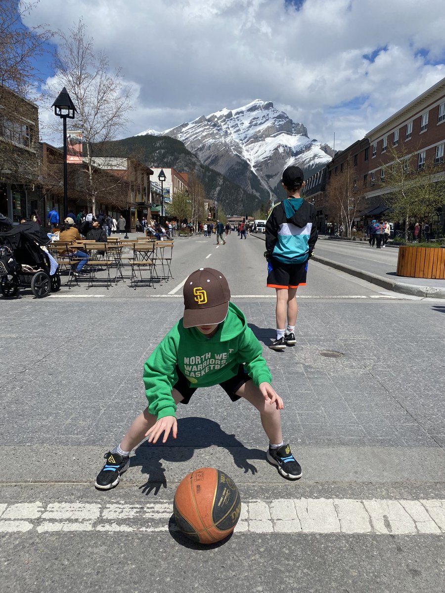 Fresh_Nets's tweet photo. @Banff_Town 🏀 https://t.co/CIw087PFei
