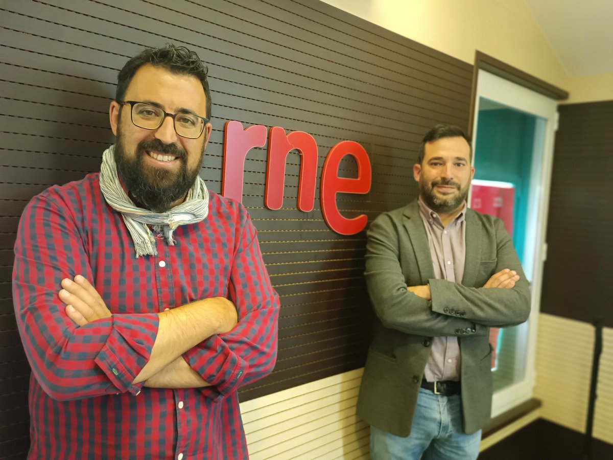Legionarios desfilando por el puente romano, lucha de gladiadores, venta de esclavos...

Mérida es esta semana una peli de romanos a pie de calle: "Emérita Lúdica"

🎤 Felipe González <a href="/felipegonmar/">Felipe González</a>
<a href="/ayto_merida/">Ayuntamiento de Mérida</a> 
Abel Morcillo, Ara Concordiae

📻<a href="/RTVE_Ext/">RTVE Extremadura</a> 

youtu.be/gMrjqirGGIM?si…