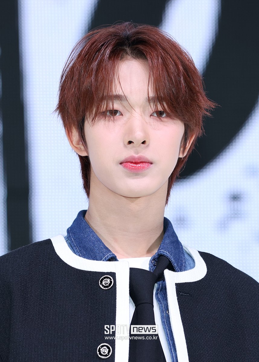 NEXZ　トモヤ① HAPPY TOMOYA DAY 🐧💋【NEXZ TOMOYA's BIRTHDAY 0119】 - YouTube