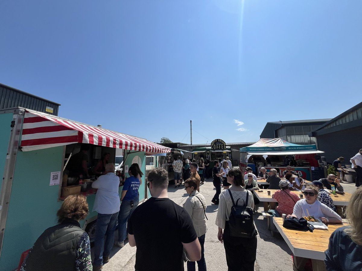 Emma Thompson tweet media