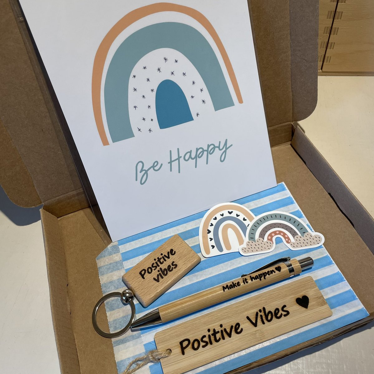 Be Happy Letterbox Gift Set 🌈
• £12 plus P&P 📮
littlenscrafts.etsy.com
littlens-crafts.sumupstore.com
#EarlyBiz #EtsyUK #EcoFriendly #TheCraftersUK #UKMakers #CraftBizParty