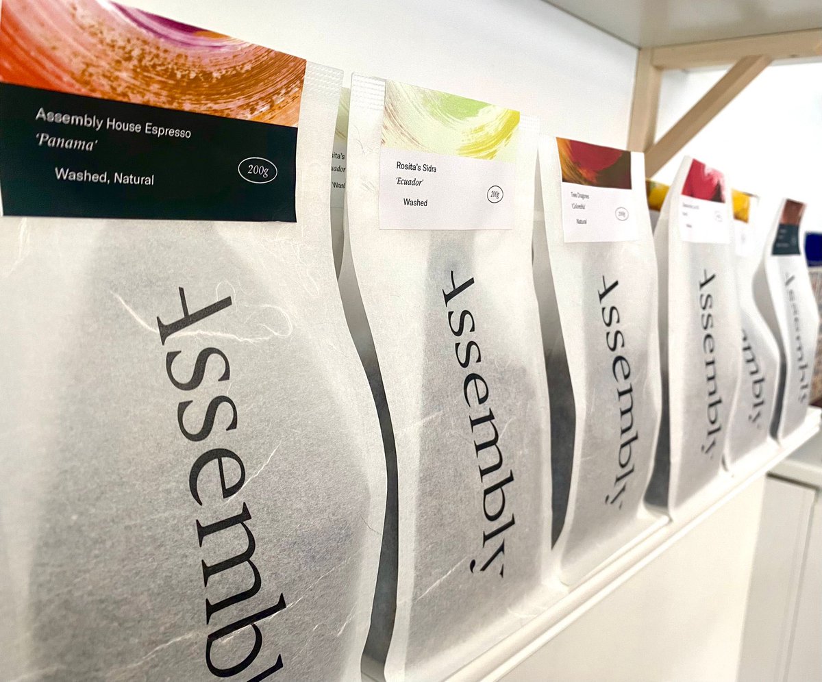 servesmiths's tweet photo. 📣 Just got a delivery of new releases from our pals at @AssemblyRoast 

Introducing the Sivanius Kutz and the Ecuadorian delight, Rosita‘a Sidra. 
Head on over to Servesmiths and dive into these incredible new releases. Your taste buds will thank you! 😋#Servesmiths https://t.co/3VUDRkAd5m