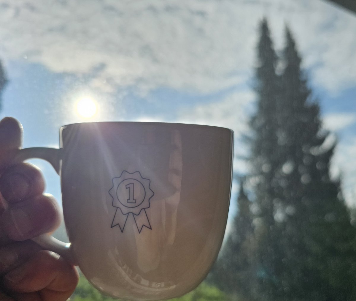 Et_smartere_liv's tweet image. Naaaaajs ☕☀ Kjekke start på dagen.

Apropos kjekt; vært ålreit med langhelg, ell?

Visste du at❓ Ekstra fridag koster 𝟔 𝟓𝟎𝟎/𝐦𝐧𝐝 (om du er gjennomsnittlig lønna).

6 600 for ekstra fridag - verdt det? 📊👇

#forbruk #stress #fritid #fintwit