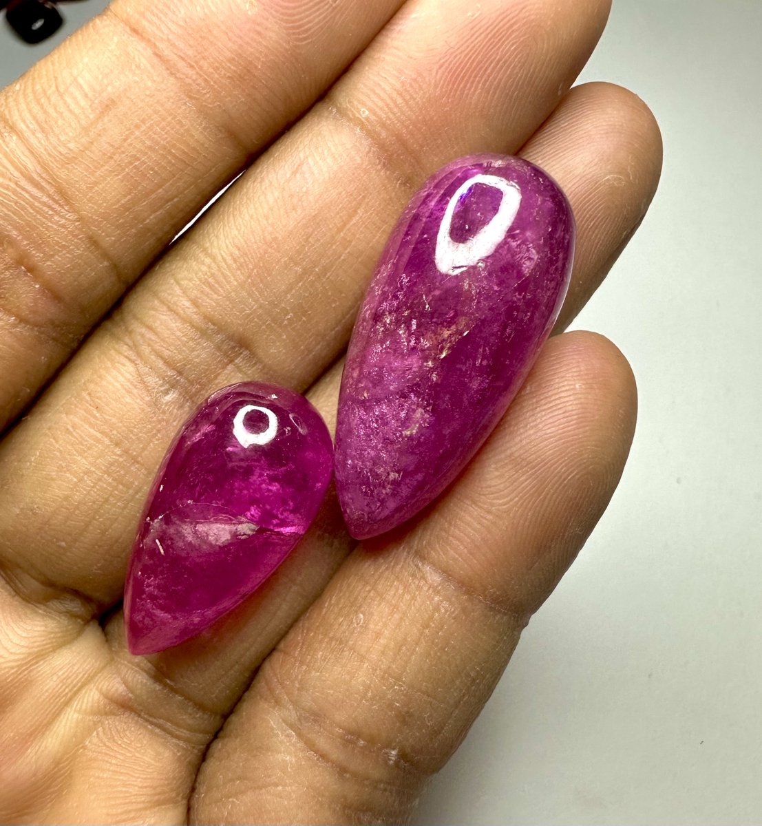 MohammedHa1681's tweet image. A beautiful pink teardrops tourmaline 💖

Natural pink tourmaline gemstone 💎 

Available for sell✅

#tourmaline #teardrop #loosestone