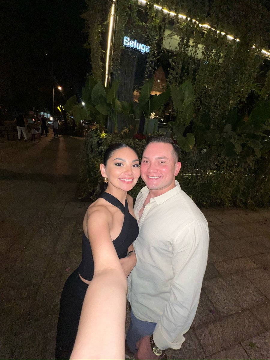 _RyanMcCormack's tweet photo. Mexico City 🇲🇽 for Desiree’s birthday 🥂 https://t.co/kPMsBkMfFk