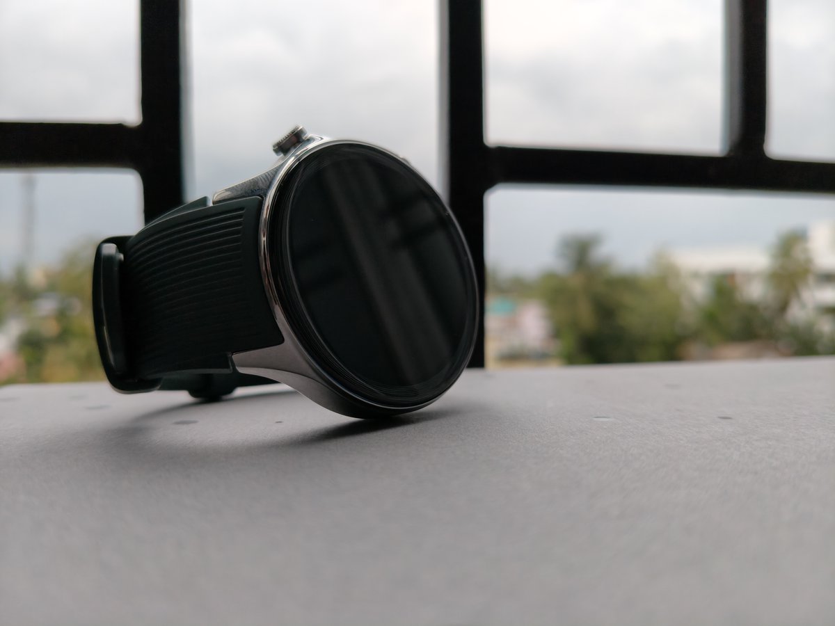 _fomentor's tweet photo. I've been daily driving the @oneplus #Watch2 for the past 14 days, and I must say, it's fantastic.
While I won't be writing a full review, I do want to highlight a few specific points that I absolutely love. https://t.co/cvefDknfAA