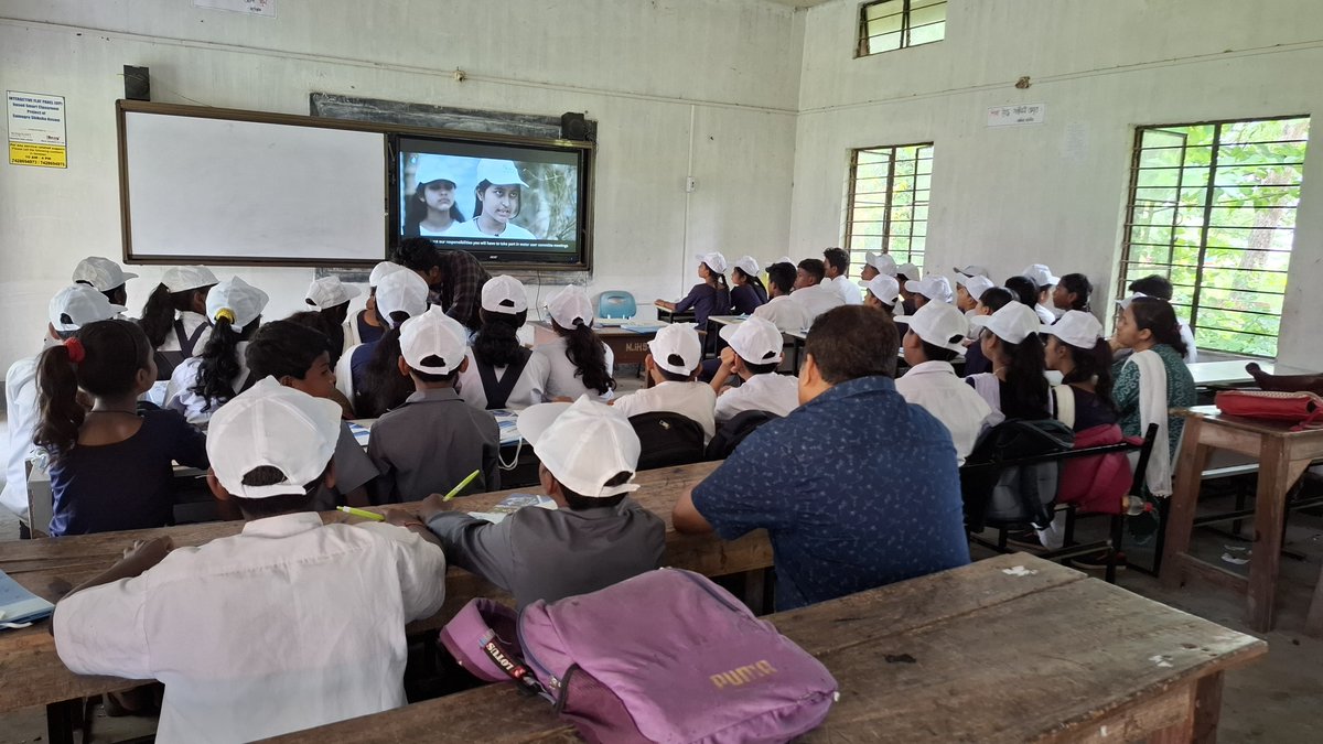 Ensuring growth with the young minds!

On May 17, the day 1 Jalshala program was held for batch 31 at North Jamuguri High School under Naduar Education Block, in Sonitpur district.

#Jalshala #JJMAssam #JalJeevanMission #HarGharJal #assam