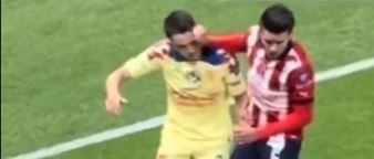 azpe56134's tweet photo. @DavidFaitelson_ Nada más hablas por hablar 😂 

Solo te gusta la polémica 
Hablas de esta dichosa "falta" y que se tuve que anular el Gol
Pero nunca hablaste de la falta sobre Brayan o sobre los manotazos que recibió Fidalgo.
Solo eres un charlatán y te falta para ser un bue comentarista. https://t.co/dstykqQ4oU