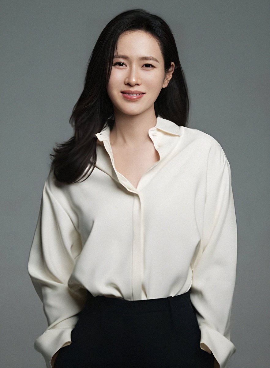 Unrivaled Indeed. Best Actress! 
So proud of you Queen 👑
#SonYejin #손예진