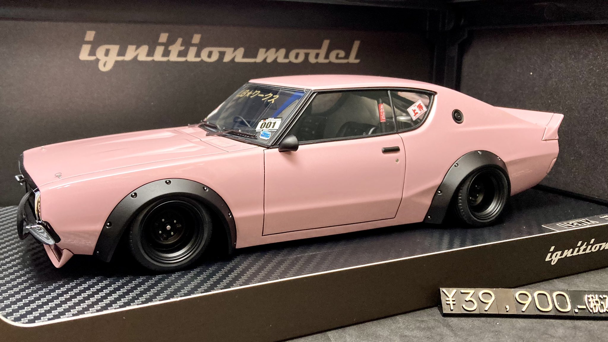 イグニッションモデル1/18 リバティーウォークスカイラインGTR