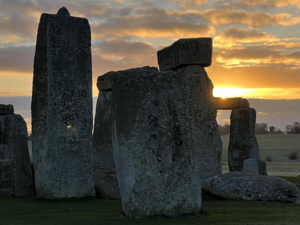 Sunrise at Stonehenge today (20th  May) was at 5.10am, sunset is at 8.58pm 🌤️
