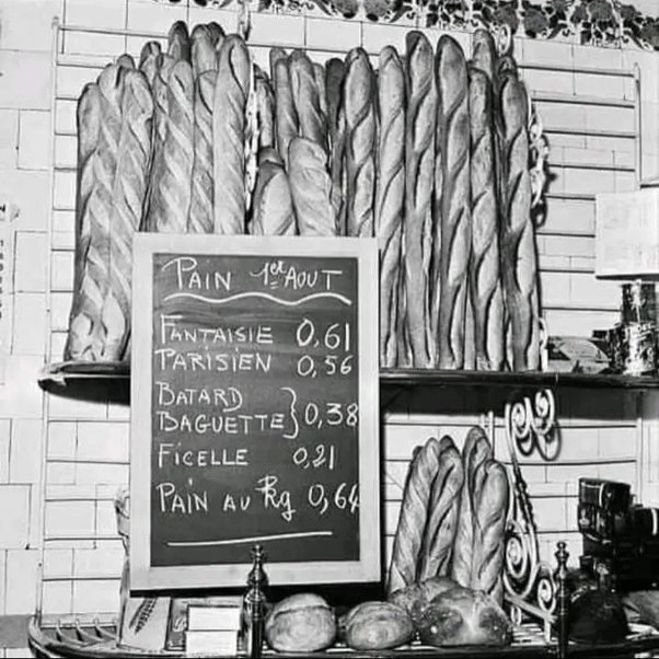 Generations7080's tweet photo. 📸1968 : B��tards et ficelles, des pains que l'on voit plus beaucoup dans certaines boulangeries. https://t.co/LWfmJtExDh