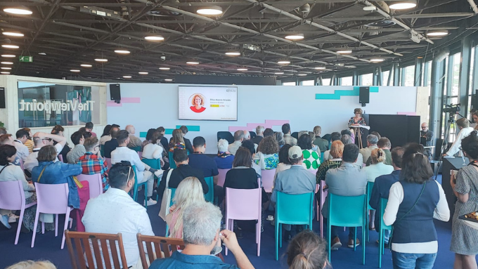 InvestInSpain's tweet photo. β The "How to craft a world hit in Spain" panel highlighted the reasons for filming in Spain, as well as well as the main services available πͺπΈ. Great success. Thank you! via @LocationGuide
πMore: https://t.co/oHZvhuCSLK
#spain #MDF24 #Cannes2024 #production #locationfilming https://t.co/Wc4ILxuHm5